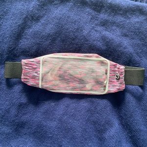Fanny pack, perfect for running!